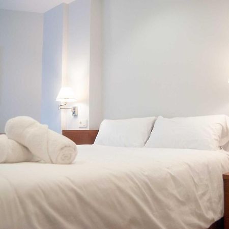Apartamentos Dr28 A 250 M De La Playa Fuengirola Kültér fotó