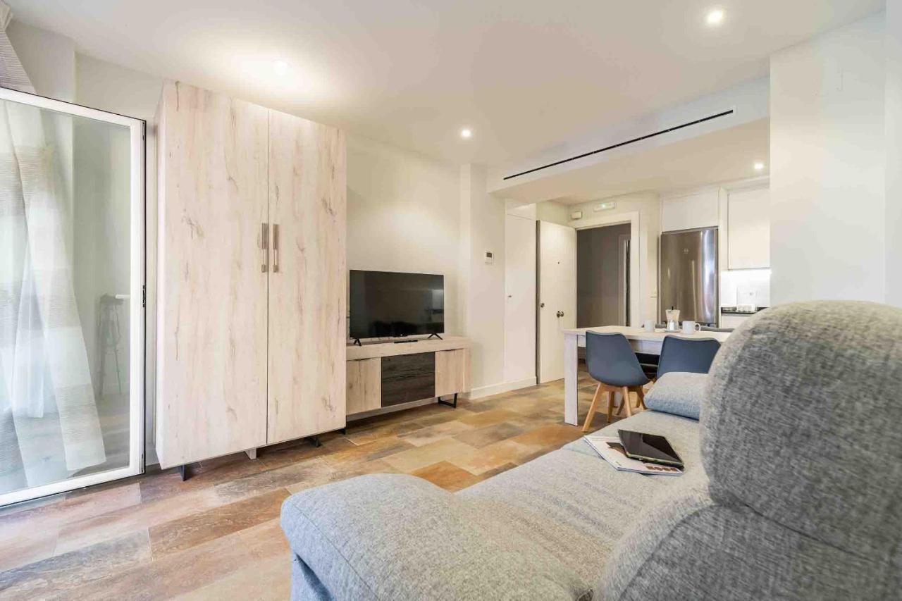 Apartamentos Dr28 A 250 M De La Playa Fuengirola Kültér fotó