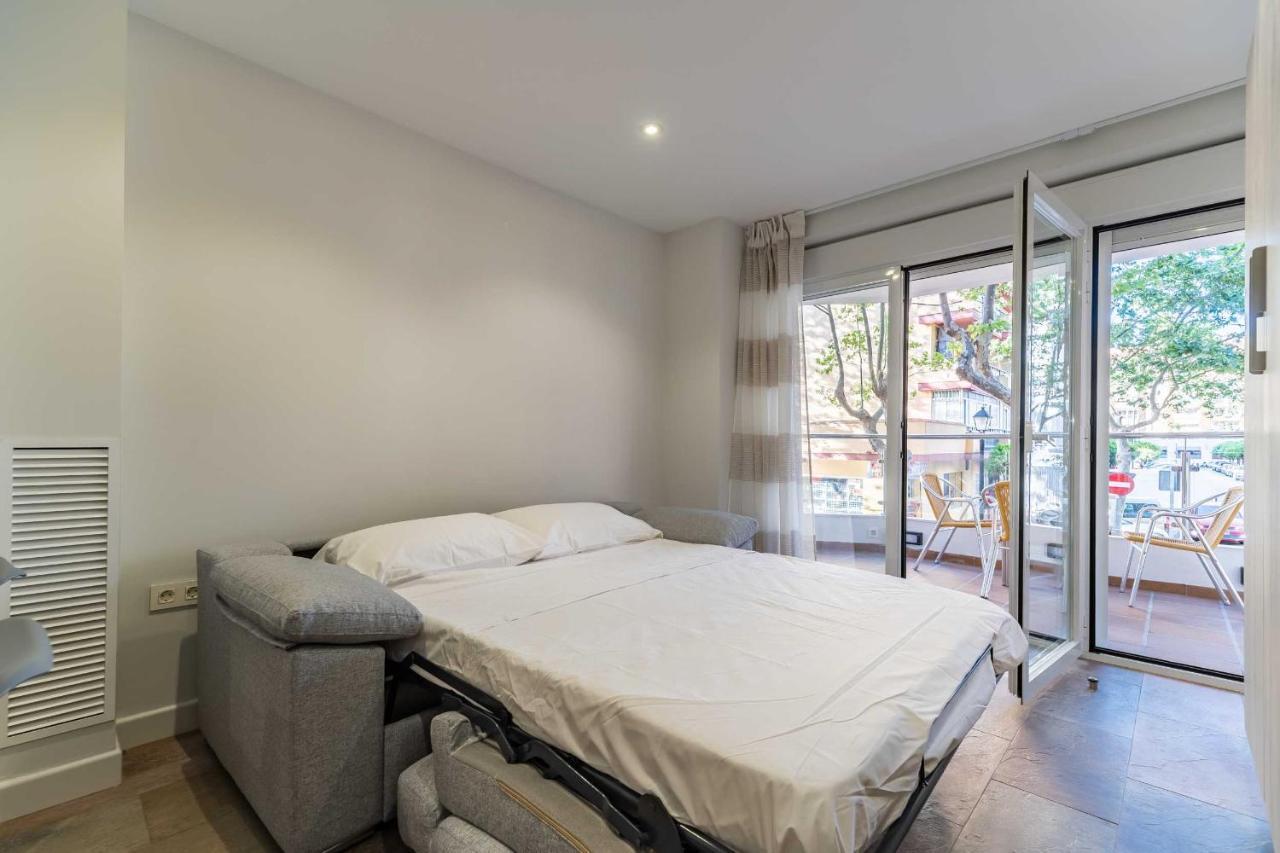 Apartamentos Dr28 A 250 M De La Playa Fuengirola Kültér fotó