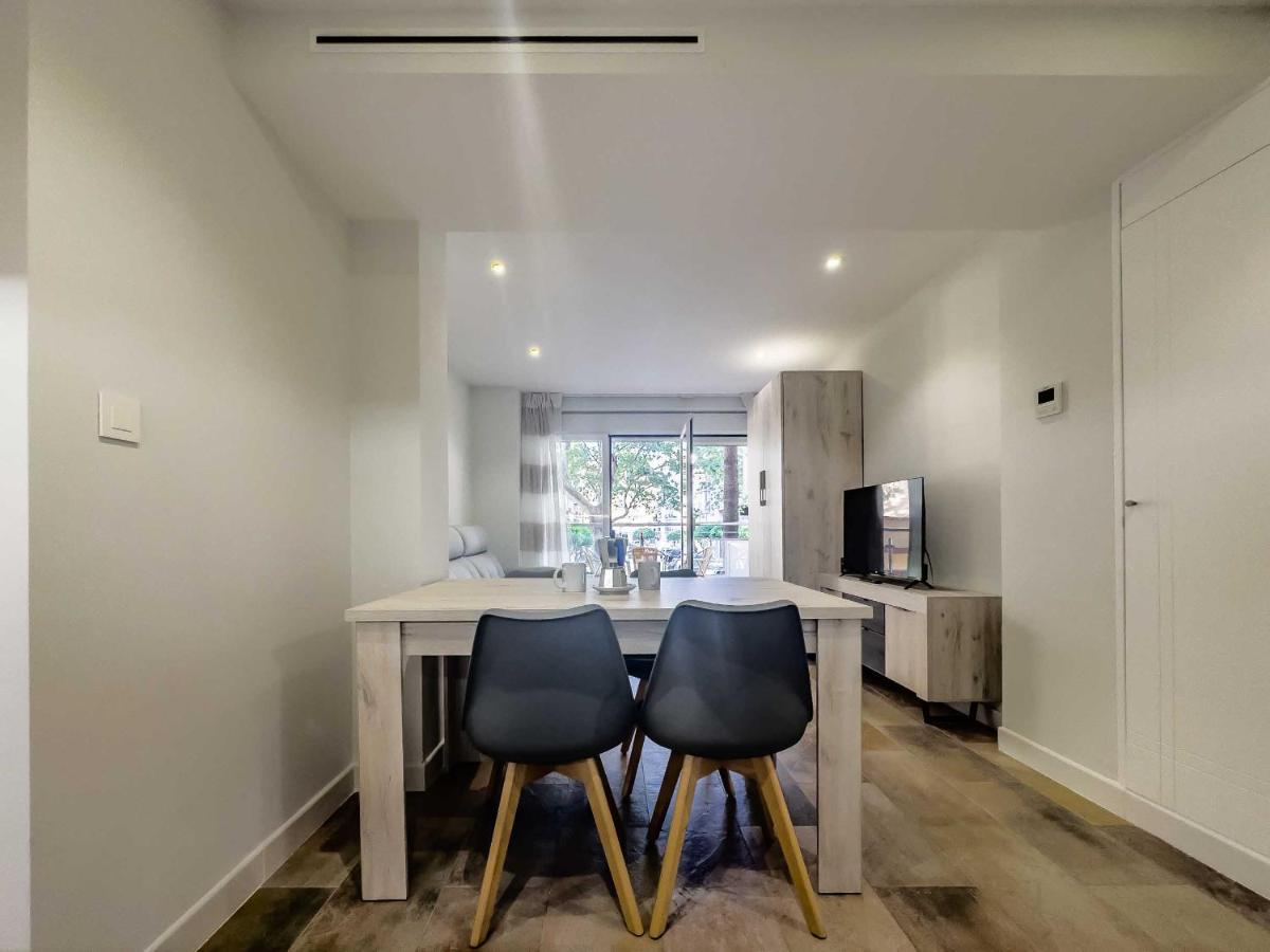 Apartamentos Dr28 A 250 M De La Playa Fuengirola Kültér fotó