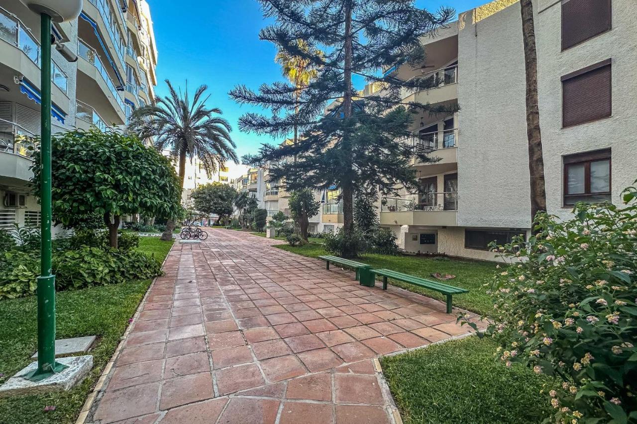 Apartamentos Dr28 A 250 M De La Playa Fuengirola Kültér fotó